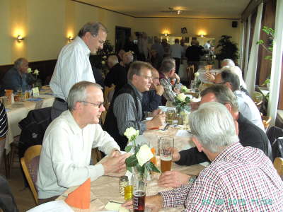 Mittwoch, 29.09.10. Treffen im Eikamper Hof. 36 Kollegen und 4 Geburtstagsrunden.