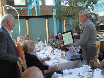 Mittwoch, 13. und Donnerstag, 14.05.09. Besuch der Meyer Werft in Papenburg, ADO Gardienenwerk, Emssperrwerk und Hafenrundfahrt.