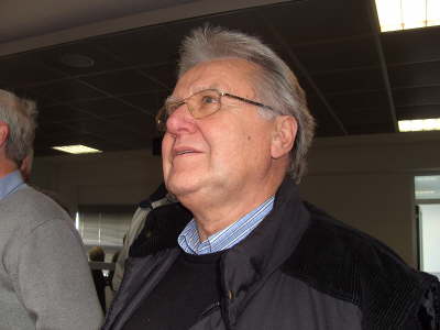 Mittwoch, 13. und Donnerstag, 14.05.09. Besuch der Meyer Werft in Papenburg, ADO Gardienenwerk, Emssperrwerk und Hafenrundfahrt.