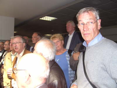 Mittwoch, 13. und Donnerstag, 14.05.09. Besuch der Meyer Werft in Papenburg, ADO Gardienenwerk, Emssperrwerk und Hafenrundfahrt.