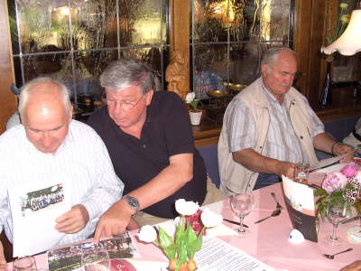 Mittwoch,03.06.09. 36 Kollegen trafen sich im Hffer Hof.