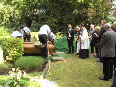 Donnerstag, 20.08.09. Beerdigung von Manfred Seemann auf dem Freidhof Am Heidstamm in Kln-Lvenich.