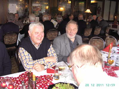 Mittwoch, 28.12.11. 32 Kollegen waren beim Treffen im Hffer Hof