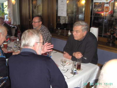 Mittwoch, 28.12.11. 32 Kollegen waren beim Treffen im Hffer Hof