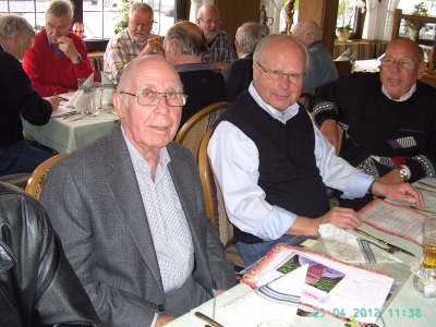 Mittwoch 25.04.12. 36 Kollegen trafen sich im Caf und Restaurant "Heuser" in Odenthal-Scheuren