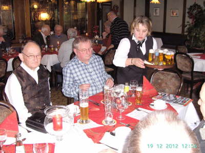 Mittwoch 19.12.2012. 34 Kollegen trafen sich im "Hffer Hof".