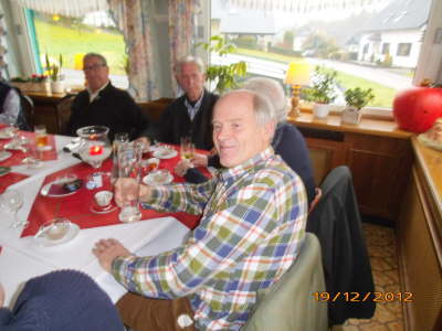 Mittwoch 19.12.2012. 34 Kollegen trafen sich im "Hffer Hof".