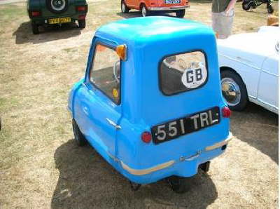Das kleinste Auto der Welt PEEL P50. Antrieb durch E-Motor.