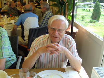 Mittwoch, 25.04.07. 47 Kollegen hatten sich im Hallerhof getroffen.