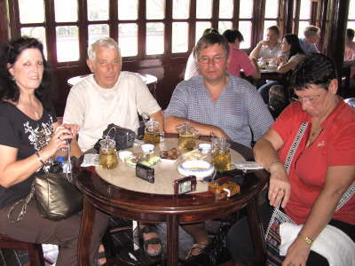 Montag, 04.08.08. Shanghai: Besichtigungen von kulturellen und handwerklichen Objekte.