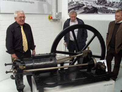 Mittwoch, 24.09.08. Werksbesichtigung der DEUTZ AG. 29 FEEPFK Kollegen nahmen daran teil. Anschliessend trafen wir uns ca. 14 Uhr zum Mittagessen in der Gassttte Bonerath