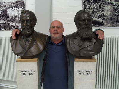 Mittwoch, 24.09.08. Werksbesichtigung der DEUTZ AG. 29 FEEPFK Kollegen nahmen daran teil. Anschliessend trafen wir uns ca. 14 Uhr zum Mittagessen in der Gassttte Bonerath