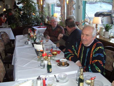 Dienstag, 30.12.08. 31 Kollegen hatten sich im "Hffer Hof" getroffen.