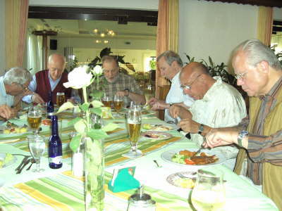 Montag, 11. bis Samstag, 16.06.07. Wanderung in der Rhn.